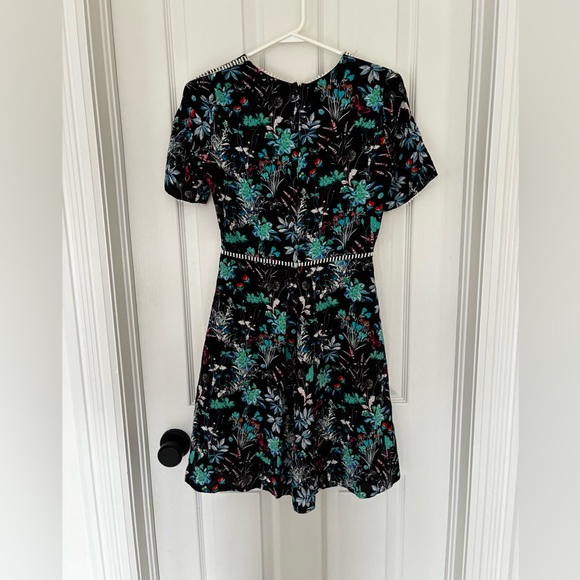 Excellent Kooples 100% Silk Mini Dress Floral Print Black Dress XXS XS - Picture 2 of 4
